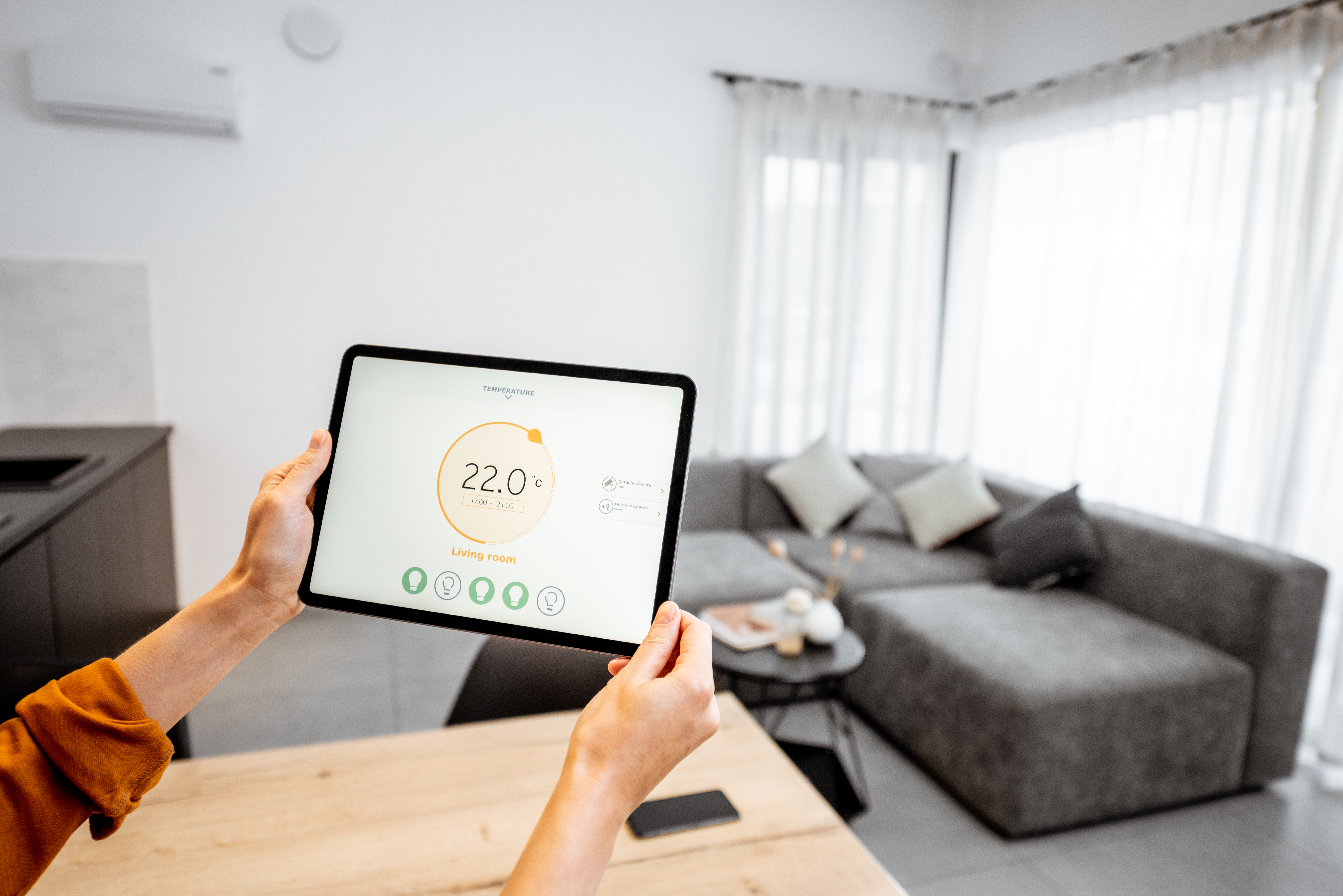Controlling heating with a digital tablet at home
